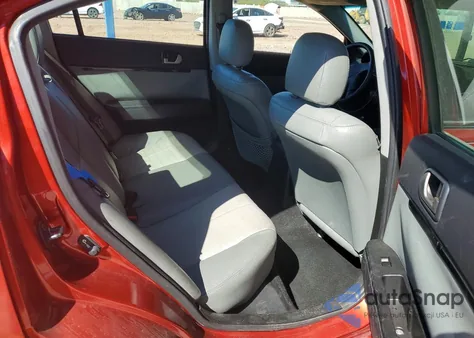 2011 Mitsubishi Galant Es z USA, uszkodzony, nr VIN 4A32B3FF1BE013116